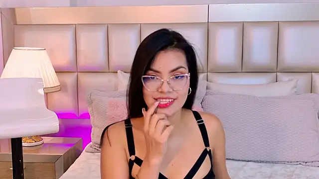 AliceLavenders online show from July 17, 4:11 pm