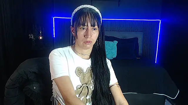 Sophia w  online show from June 22, 1:30 pm