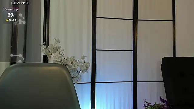 Emmaray33 online show from July 9, 11:01 am