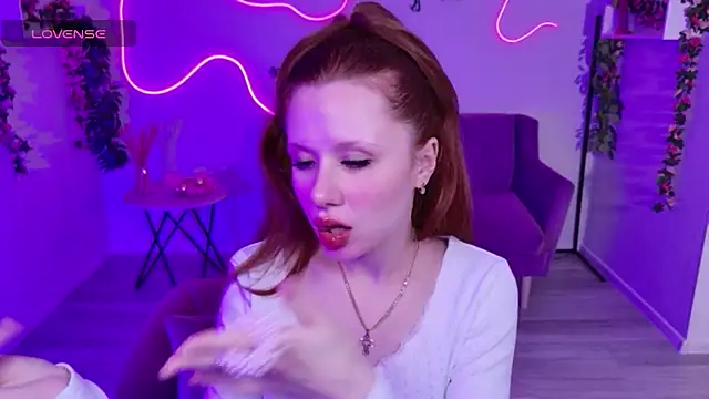AuroraBabyDoll online show from June 21, 9:35 am