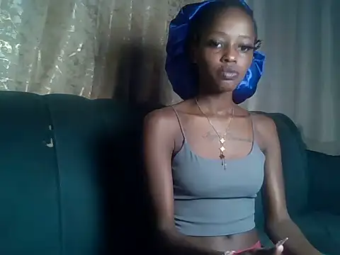 Prettybunnyy online show from July 8, 2:41 pm
