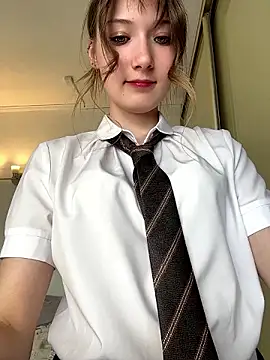 Strawberry Senpai online show from July 28, 2:13 pm