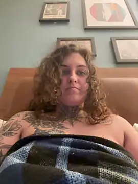 snowflakee69 online show from July 19, 3:53 am