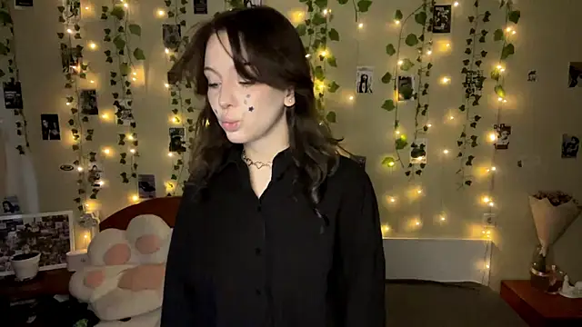 yanashowsy online show from June 22, 5:32 pm