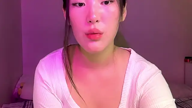 Lillie sunn online show from August 2, 9:51 pm