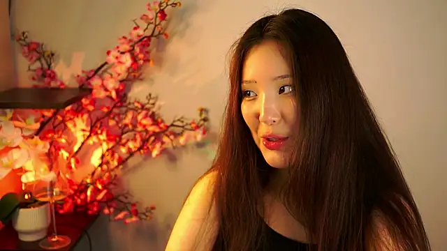 Lillie sunn online show from June 27, 10:49 am
