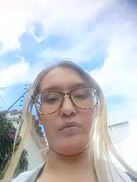 karla-giraldo1 online show from July 24, 2:04 pm