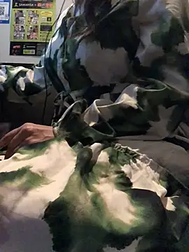KIRA kiki online show from June 29, 6:09 am
