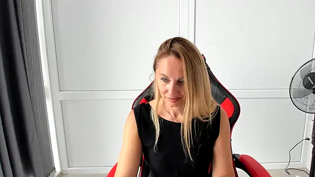 LilyDreamm online show from July 8, 12:51 pm