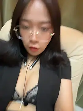 kikitt520 online show from July 12, 9:21 am
