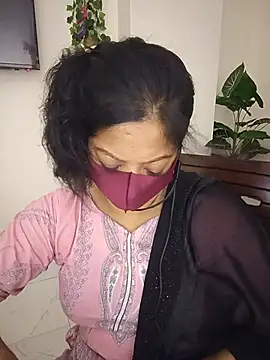 Cute Ishita103 online show from July 21, 5:02 pm