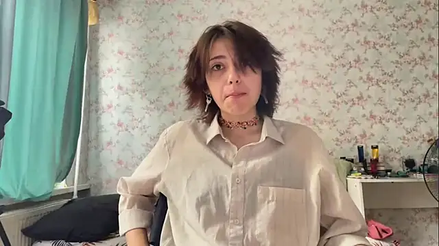 LilyChop online show from June 26, 10:05 am