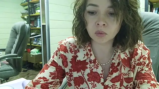 Selenneh online show from July 16, 9:30 pm