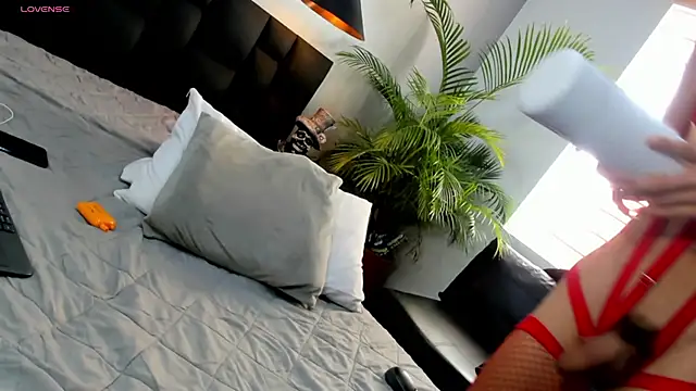 love amor  online show from November 17, 4:19 pm