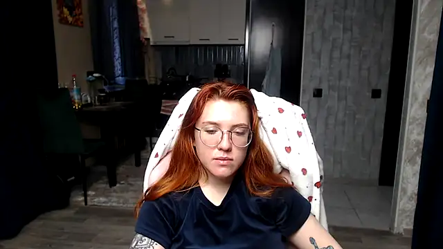 Reginasmilee online show from March 26, 3:52 am