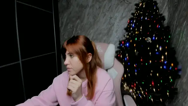 Reginasmilee online show from December 16, 6:19 am