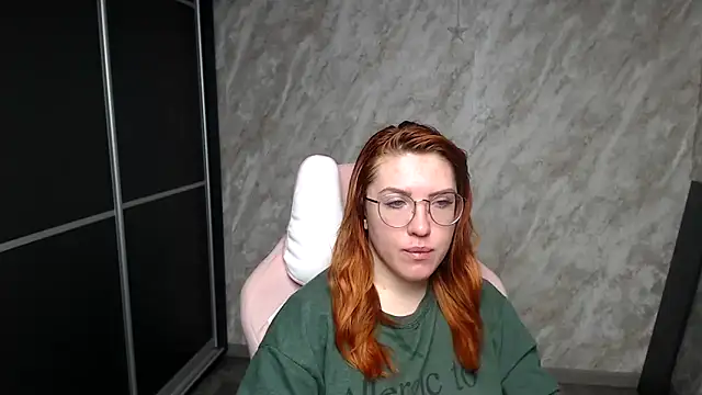 Reginasmilee online show from February 10, 12:57 am