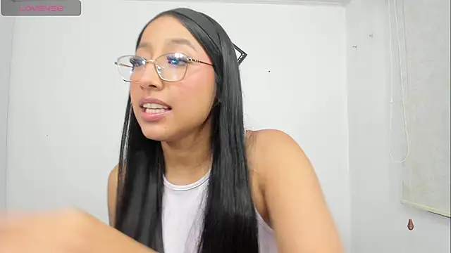 Bella hart online show from July 20, 7:33 am