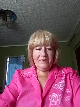 EmmaSwan555 online show from July 24, 9:18 am