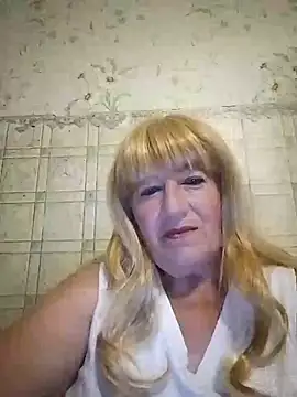 EmmaSwan555 online show from July 7, 10:12 pm