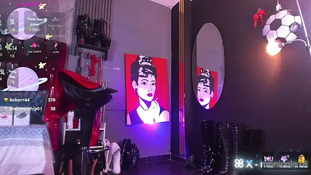 NicoleDiamondss online show from July 21, 12:28 pm