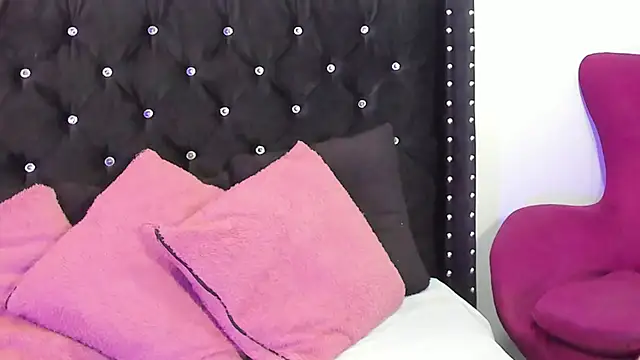 Angel Alba  online show from July 25, 5:47 am