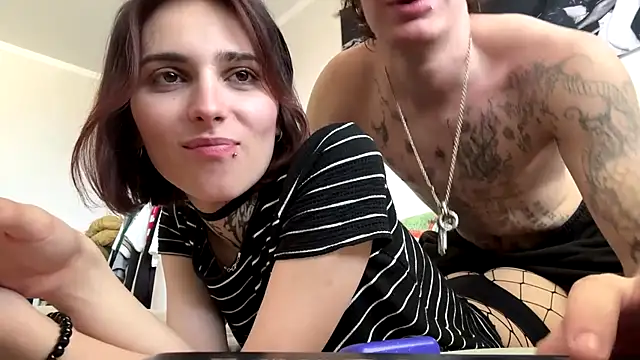 VivianGlow online show from July 22, 11:44 am