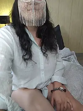 LunaSkyGlow online show from July 15, 10:42 am