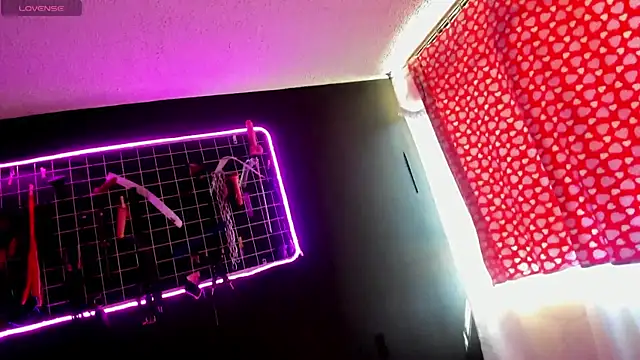 Mistress Emma bdsm online show from July 28, 2:24 pm