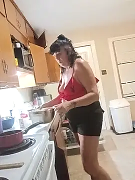 Favorite Grandma online show from July 24, 3:59 am