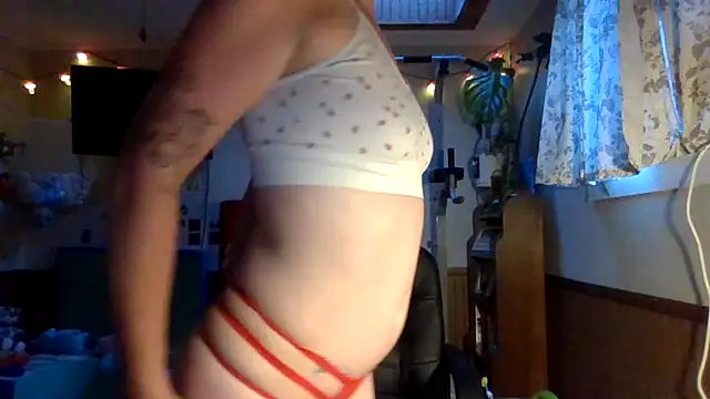 lillexxxylover online show from July 4, 12:50 am