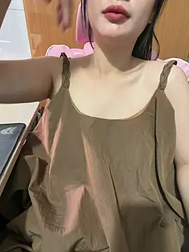 QuynhAnh68 online show from July 19, 2:52 pm