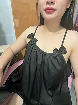 QuynhAnh68 online show from July 31, 2:18 pm