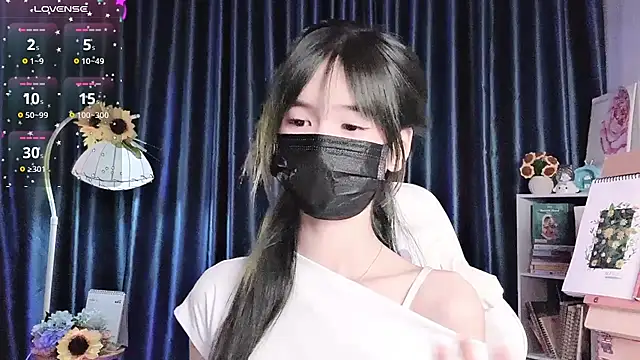 Your-Sunshinee online show from July 18, 9:56 am