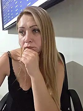 SassiSandra online show from July 16, 8:24 pm