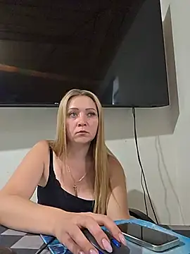 SassiSandra online show from July 13, 5:03 pm