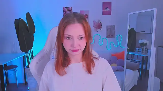 LittlePeach007 online show from July 1, 4:34 am