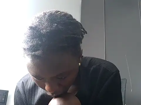 blackdiva  online show from July 28, 6:31 pm