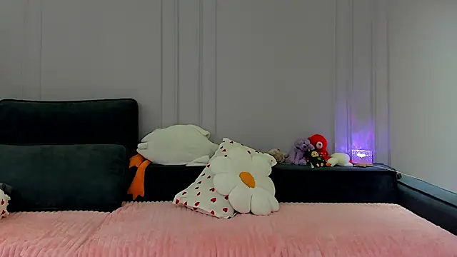cutechibby online show from July 25, 5:03 am