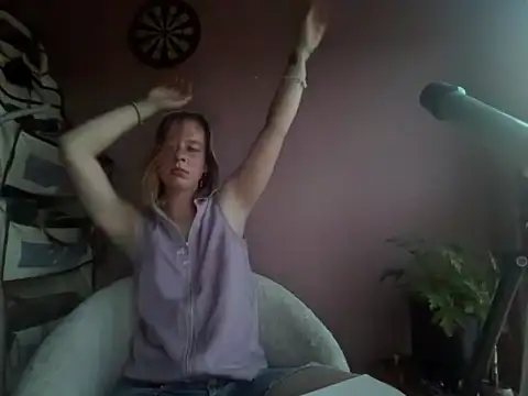 BettyFlirty online show from July 19, 7:16 pm