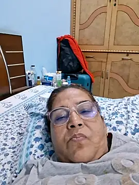 Priya-696 online show from July 18, 4:31 pm