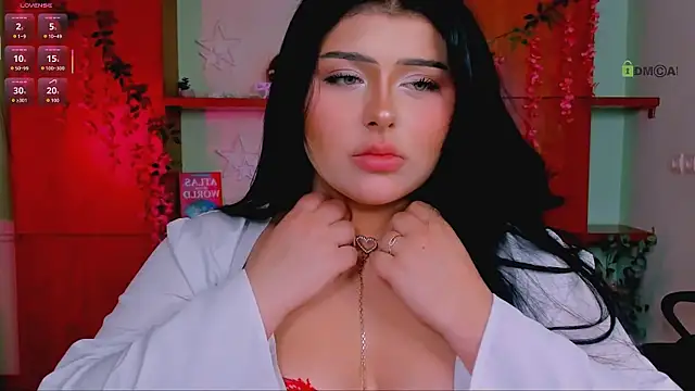 amanda striking online show from July 11, 1:00 pm