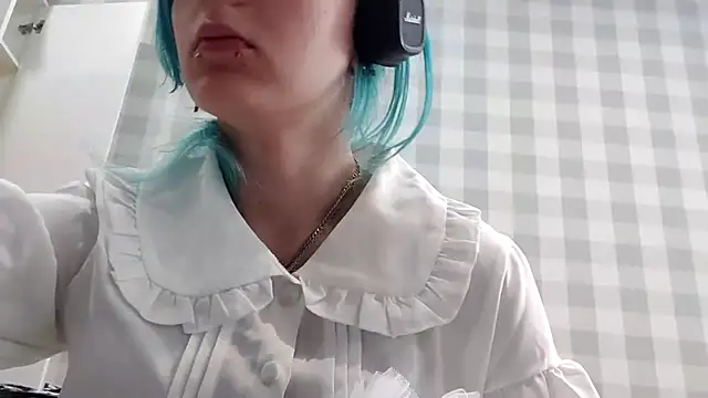 ZolaCoonradt online show from July 9, 1:46 pm
