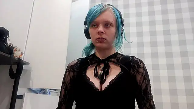 ZolaCoonradt online show from July 10, 1:55 pm