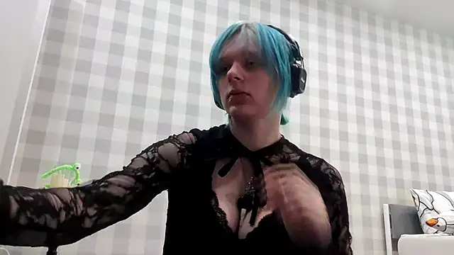 ZolaCoonradt online show from July 8, 1:46 pm