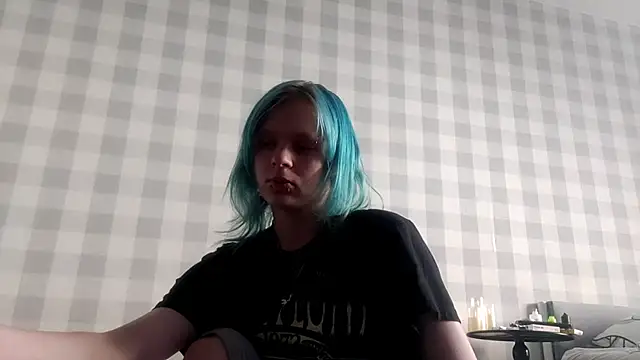 ZolaCoonradt online show from July 20, 5:10 am