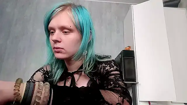 ZolaCoonradt online show from July 28, 11:17 am