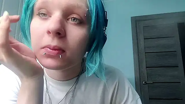 ZolaCoonradt online show from July 6, 1:16 pm