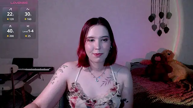ember lune online show from July 23, 4:48 pm