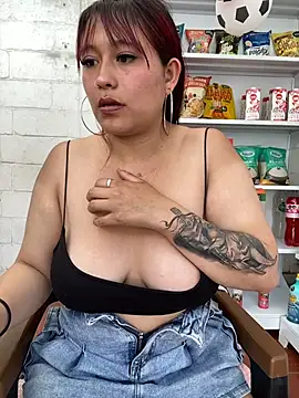 Mely pink25 online show from July 10, 1:55 pm